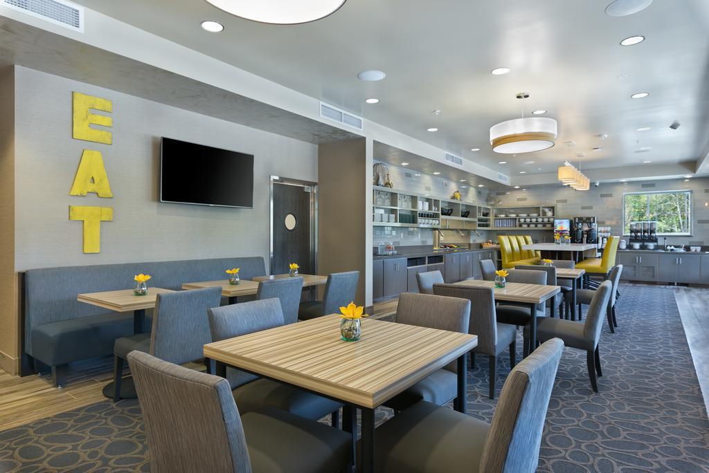 Oxford Suites Bellingham Exterior photo